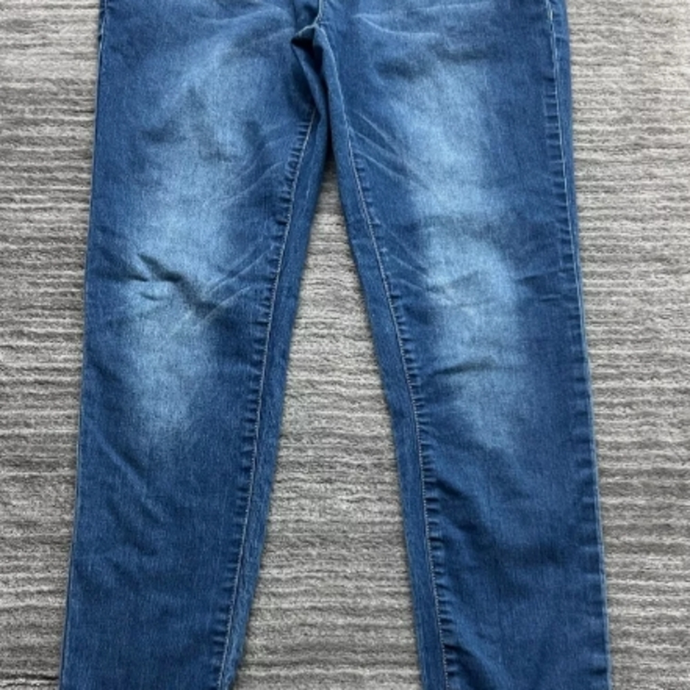 VIP Jeans Size 11/12 Womens Skinny Stretch Mid Rise Medium Wash Blue Denim